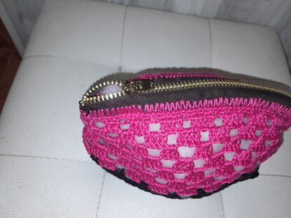 estuche rosa y negro - Imagen 2