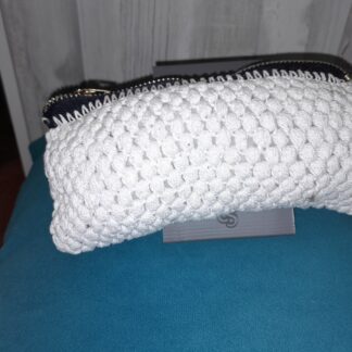 estuche blanco