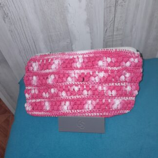 estuche rosa y blanco