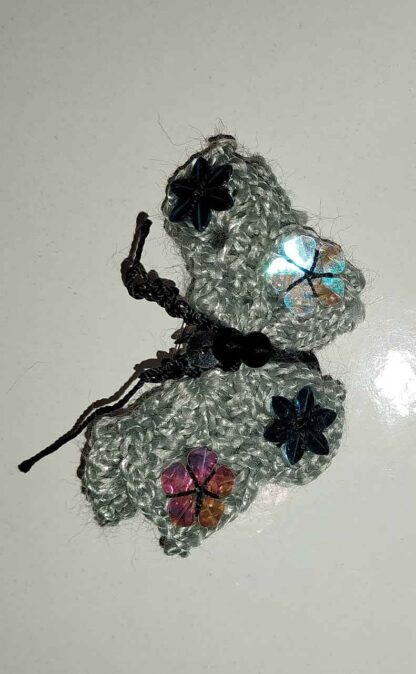 Broche Mariposa: Elegancia y Encanto Natural
